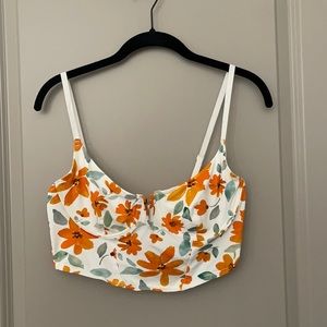 Glassons floral crop top